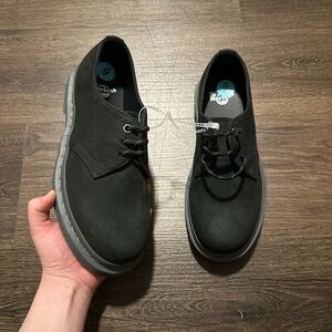 NWOT DR. MARTENS OXFORD LOAFERS